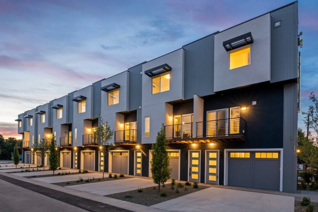 1011 S Orchard St in Boise, ID - Foto de edificio