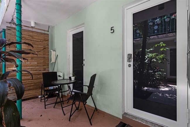 1117 Meridian Ave in Miami Beach, FL - Building Photo - Building Photo