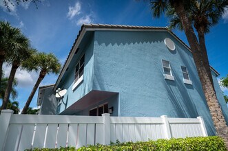 1088 Jeffery St in Boca Raton, FL - Building Photo - Building Photo