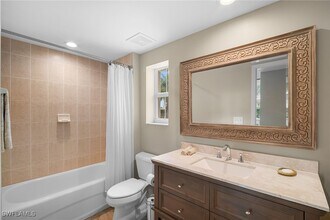 300 Dunes Blvd in Naples, FL - Building Photo - Building Photo