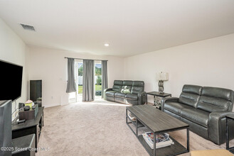 2938 Tishman Rd SE in Palm Bay, FL - Building Photo - Building Photo
