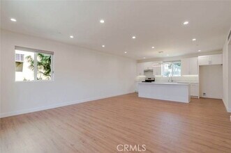 10230 Tujunga Canyon Blvd in Los Angeles, CA - Building Photo - Building Photo