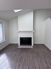 92 Quinn Ave, Unit B in Marysville, WA - Building Photo - Building Photo