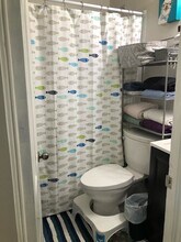 2460 S Delaware Ave in Milwaukee, WI - Building Photo - Building Photo