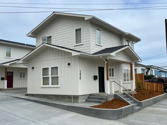1420 L St in Eureka, CA - Building Photo - Building Photo