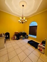 524 Pine Sisken St in Laredo, TX - Building Photo - Building Photo