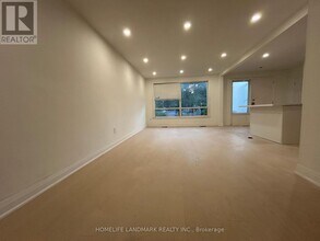 265 Neal Dr in Richmond Hill, ON - Building Photo - Building Photo