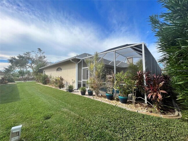 5831 Cleveland Rd in Venice, FL - Building Photo - Building Photo