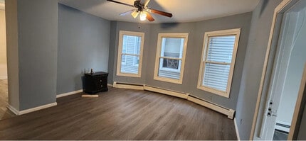 238 Coleman St, Unit 2 in Bridgeport, CT - Foto de edificio - Building Photo