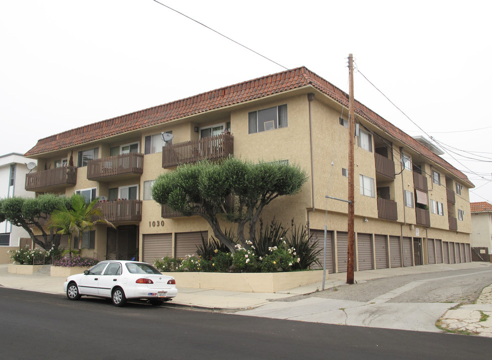 1030 W 12th St in San Pedro, CA - Building Photo