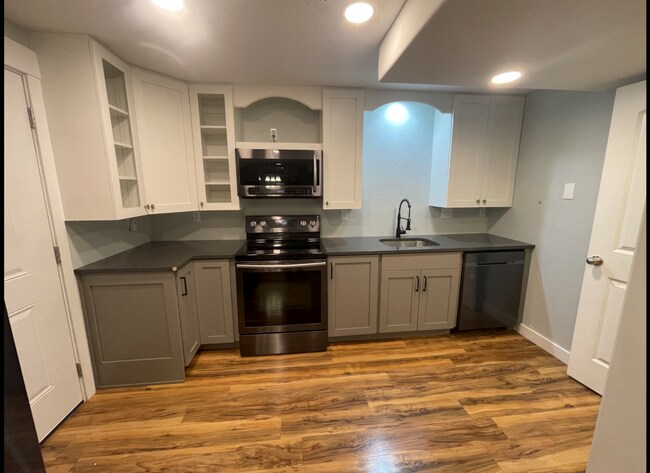 3892 E South Pass Cv, Unit Apt. A in Eagle Mountain, UT - Foto de edificio - Building Photo