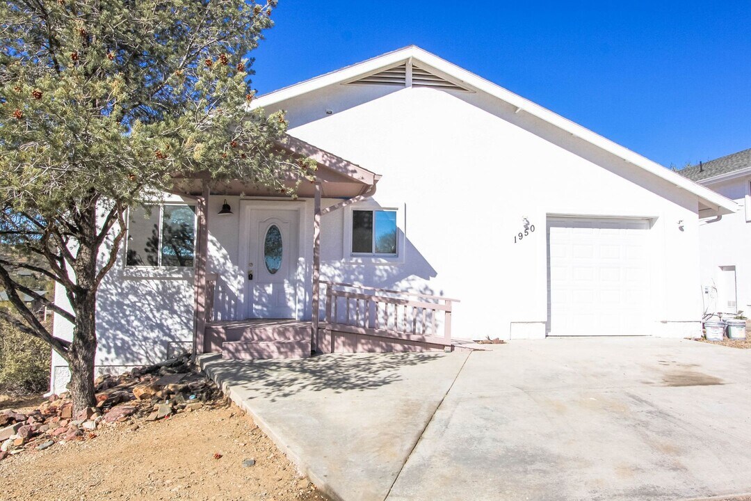 1950 Emerald Dr-Unit -House in Prescott, AZ - Building Photo
