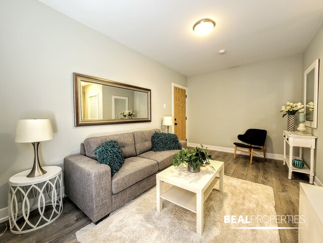 431 W Belden Ave in Chicago, IL - Building Photo - Building Photo