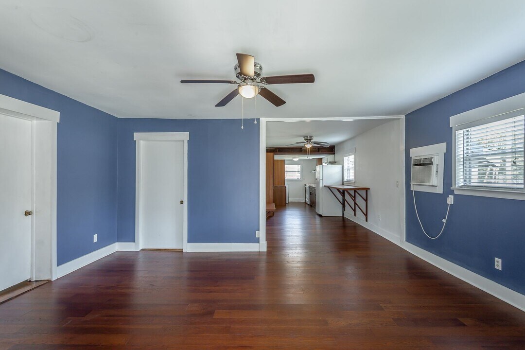 1803 S Lyerly St in Chattanooga, TN - Building Photo