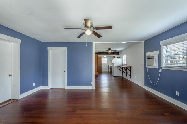 property at 1803 S Lyerly St