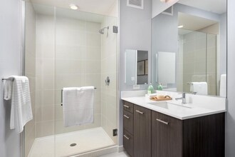 125 N Dearborn St in Chicago, IL - Building Photo - Building Photo