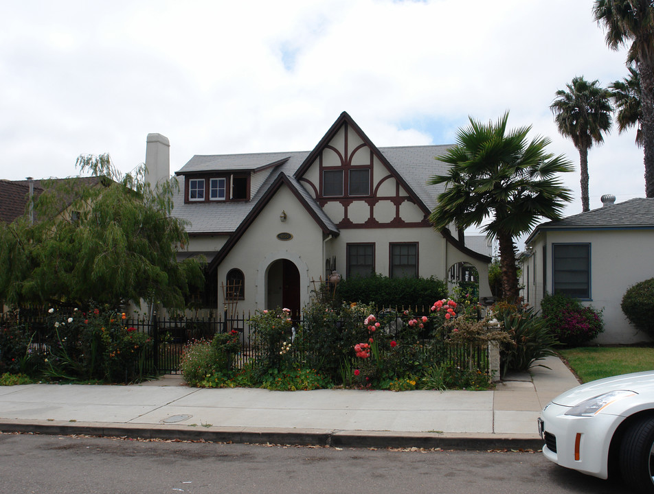 4050 Hamilton St in San Diego, CA - Foto de edificio