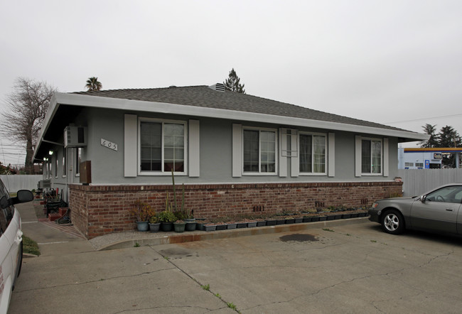 605 W El Camino Ave in Sacramento, CA - Building Photo - Building Photo