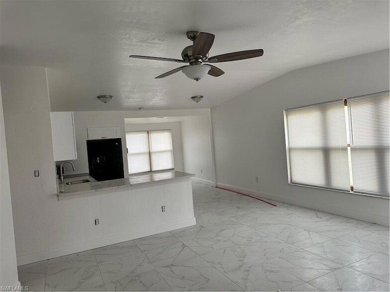 18633 Matanzas Rd, Unit 3 in Ft. Myers, FL - Building Photo
