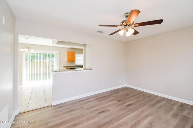1019 Winstonian Way St in Jacksonville, FL - Building Photo - Building Photo