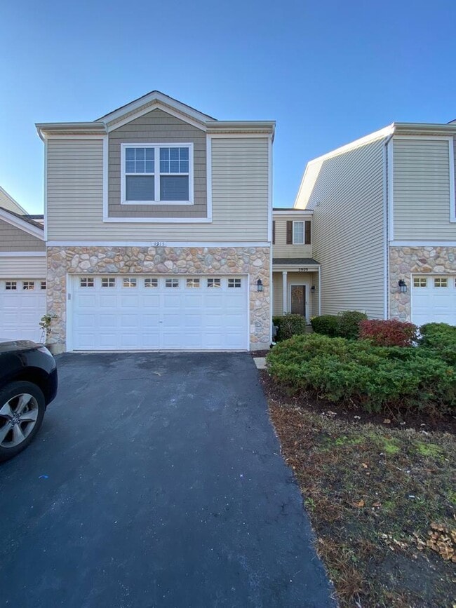 3915 Granite Ct