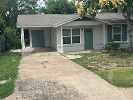 306 Bramble Dr in Austin, TX - Building Photo