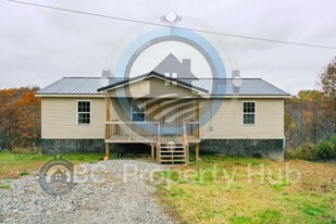 97 Blakley Subdivision Rd in London, KY - Building Photo