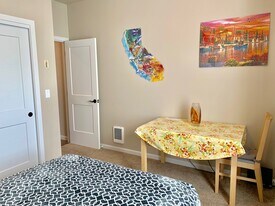 2518 J Ave in Anacortes, WA - Building Photo