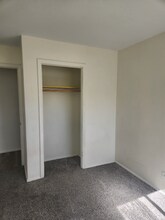 3575 N Oakland Ave in Shorewood, WI - Building Photo - Building Photo