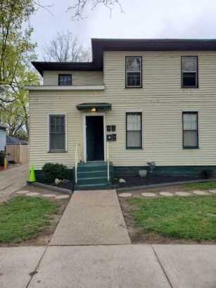 715 Locust St in Kalamazoo, MI - Building Photo