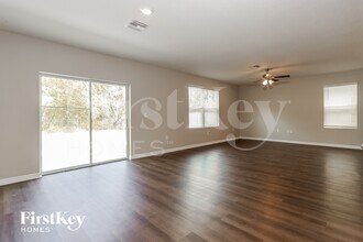 12411 Pagoda Pl in Tampa, FL - Foto de edificio - Building Photo