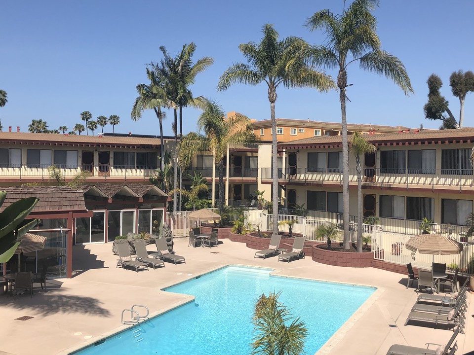 Kona Kai Apartments in Torrance, CA - Foto de edificio