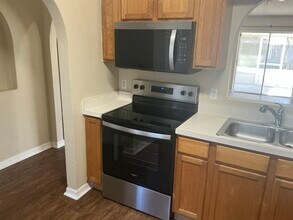 2063 Corner Meadow Cir in Orlando, FL - Building Photo - Building Photo