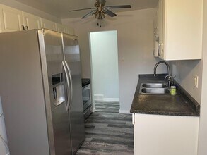 76 Dryburgh Crescent in Regina, SK - Building Photo - Building Photo