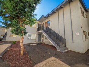 14410 Valerio St in Van Nuys, CA - Foto de edificio - Interior Photo