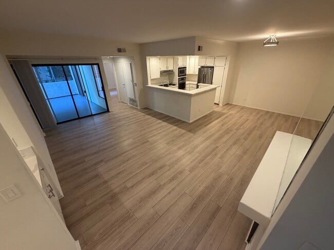 13112 Valleyheart Dr in Studio City, CA - Building Photo - Building Photo