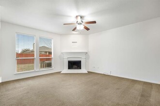 4516 Shagbark Dr in Argyle, TX - Foto de edificio - Building Photo