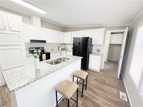 325 Washington Dr in Athens, GA - Building Photo - Building Photo