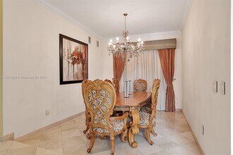 16232 NW 79th Ave in Hialeah, FL - Building Photo - Building Photo