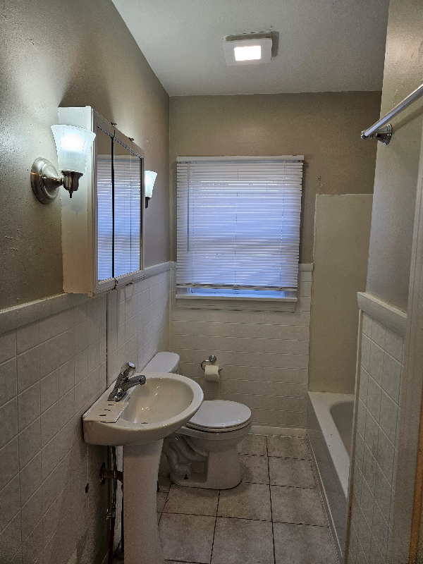 1325 S Hackley St in Muncie, IN - Foto de edificio - Building Photo