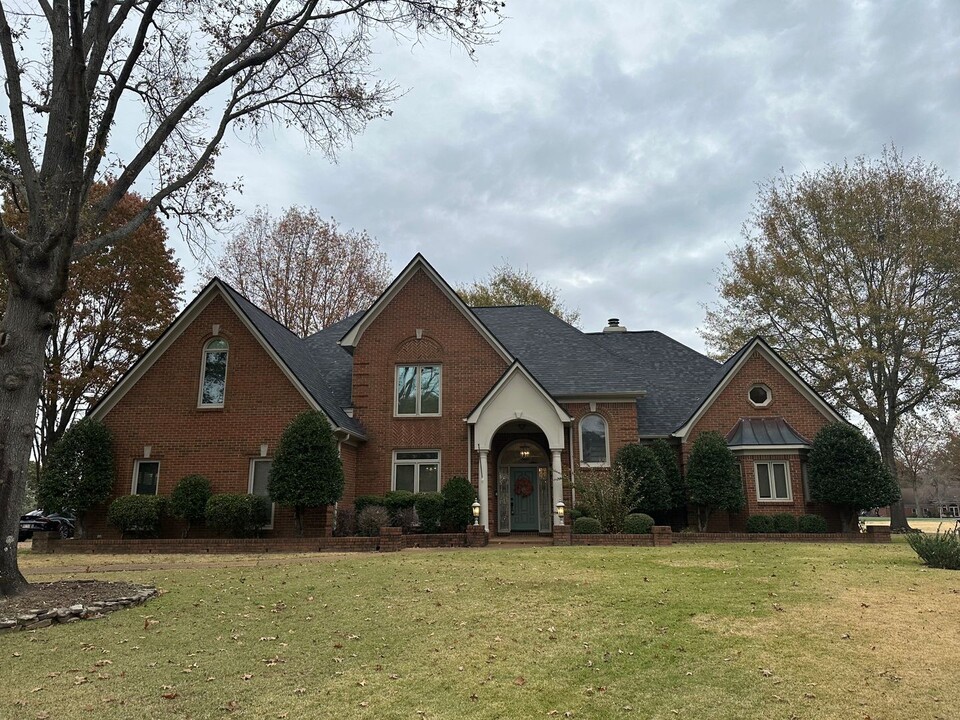 10336 Hatcher Patch Cove in Collierville, TN - Building Photo