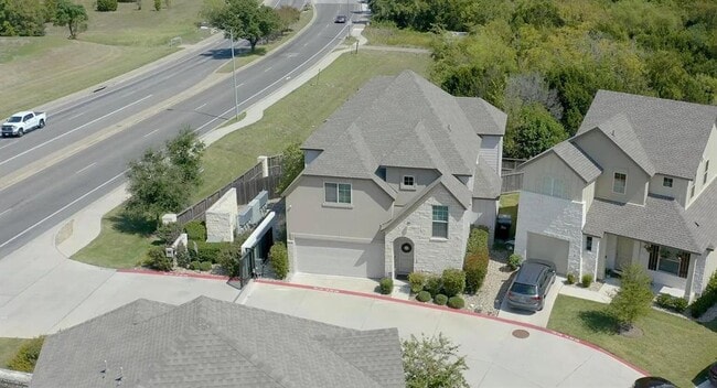 13501 Metric Blvd in Austin, TX - Building Photo - Building Photo