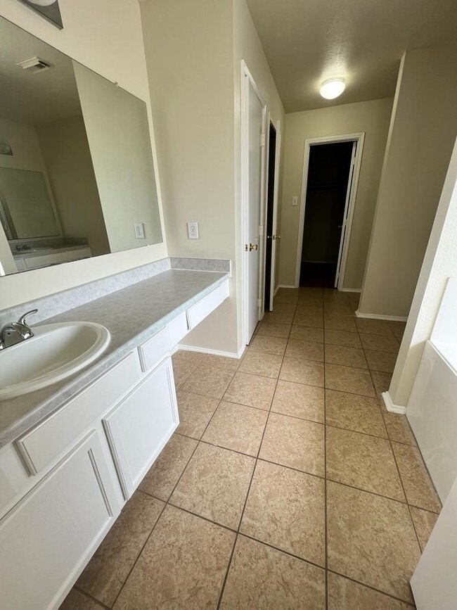3302 Coldwater Canyon Ln