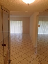 6300 S Falls Cir Dr in Lauderhill, FL - Building Photo - Building Photo