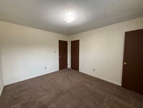 211 Appaloosa Dr in Jacksonville, NC - Building Photo - Building Photo