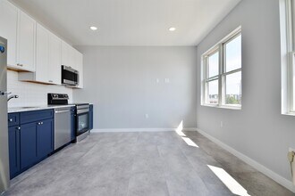 82-84-84 E 31st St in Bayonne, NJ - Building Photo - Building Photo