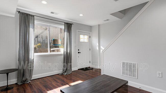 property at 2511 W St SE
