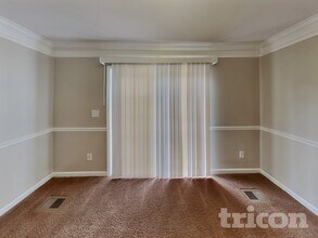 1007 Golf View Way in Spring Hill, TN - Foto de edificio - Building Photo