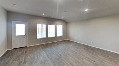 10509 NW 25th St in Yukon, OK - Building Photo - Building Photo