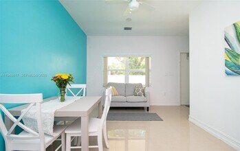 4680 SW 35th Ave in Fort Lauderdale, FL - Building Photo - Building Photo